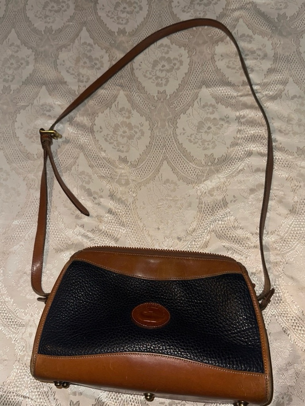 Dooney & Bourke shoulder bag